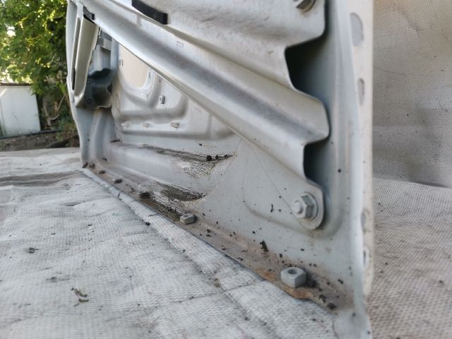 bontott VW GOLF V Bal első Ajtó (Üres lemez)