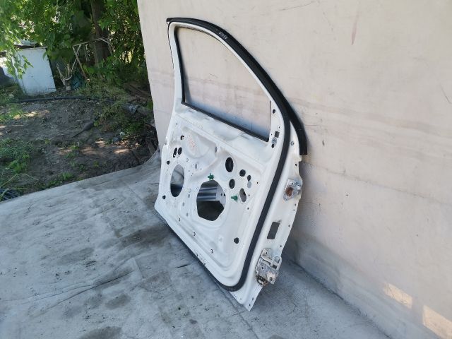 bontott VW GOLF V Bal első Ajtó (Üres lemez)