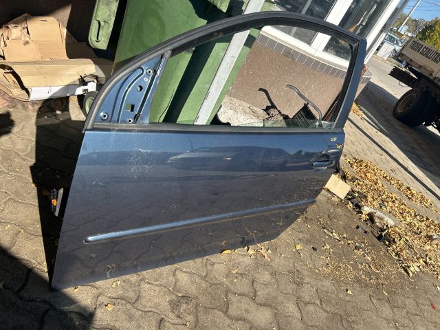 bontott VW GOLF V Bal első Ajtó (Üres lemez)