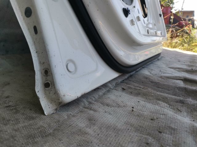 bontott VW GOLF V Bal első Ajtó (Üres lemez)