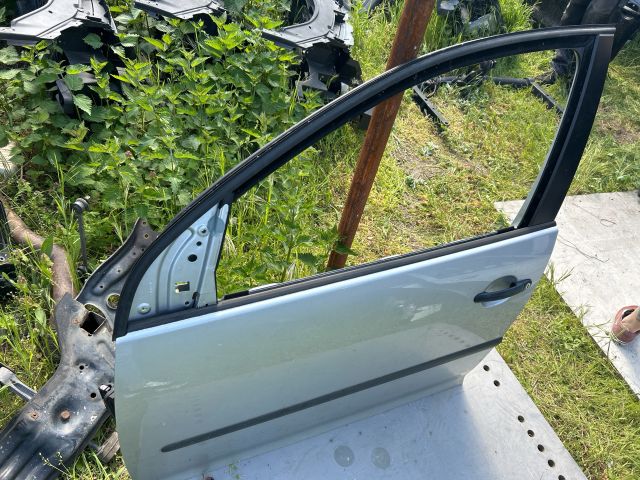 bontott VW GOLF V Bal első Ajtó (Üres lemez)