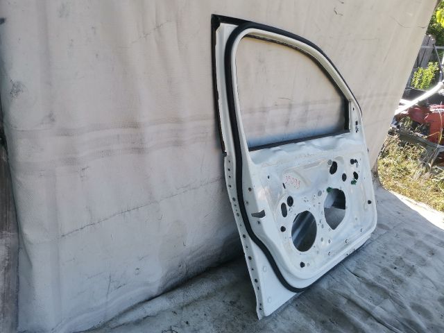 bontott VW GOLF V Bal első Ajtó (Üres lemez)