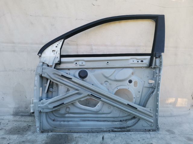 bontott VW GOLF V Bal első Ajtó (Üres lemez)