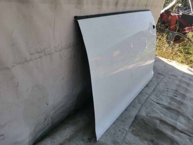 bontott VW GOLF V Bal első Ajtó (Üres lemez)