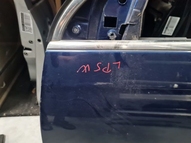 bontott VW GOLF V Bal első Ajtó (Üres lemez)