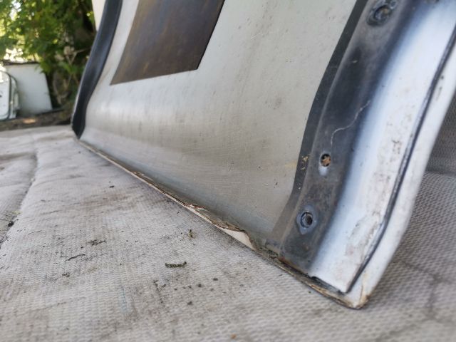 bontott VW GOLF V Bal első Ajtó (Üres lemez)