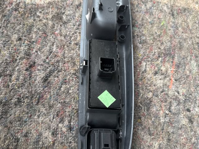 bontott VW GOLF V Bal első Ajtóbehúzó