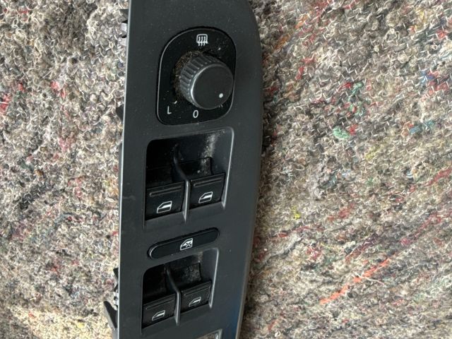 bontott VW GOLF V Bal első Ajtóbehúzó