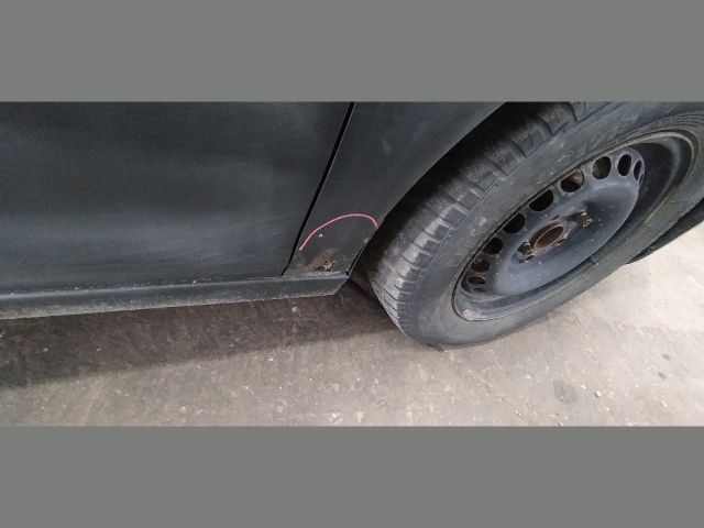 bontott VW GOLF V Bal első Ajtóhatároló