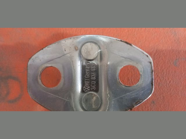 bontott VW GOLF V Bal első Ajtózár