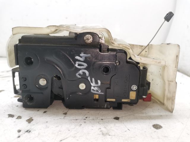 bontott VW GOLF V Bal első Ajtózár