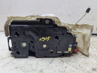 bontott VW GOLF V Bal első Ajtózár