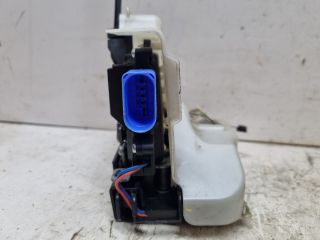 bontott VW GOLF V Bal első Ajtózár