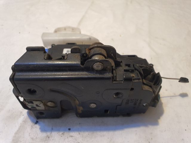 bontott VW GOLF V Bal első Ajtózár