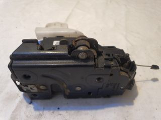 bontott VW GOLF V Bal első Ajtózár