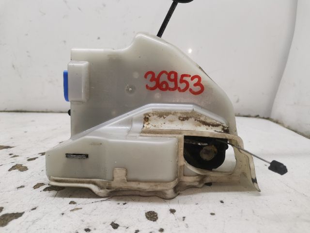 bontott VW GOLF V Bal első Ajtózár