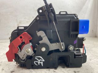 bontott VW GOLF V Bal első Ajtózár