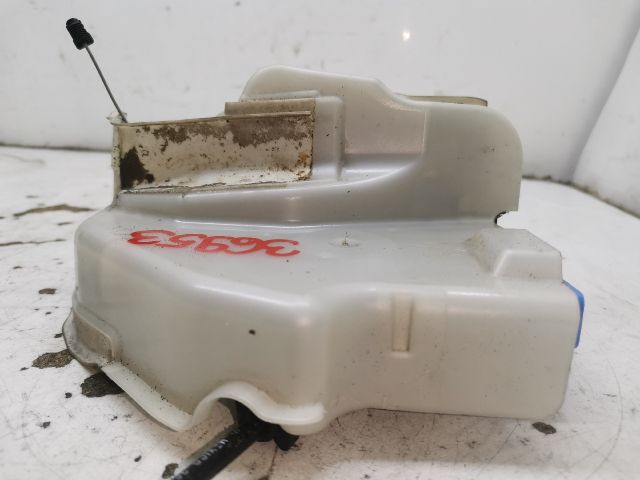 bontott VW GOLF V Bal első Ajtózár