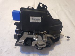 bontott VW GOLF V Bal első Ajtózár