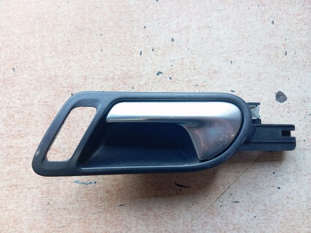 bontott VW GOLF V Bal első Belső Kilincs