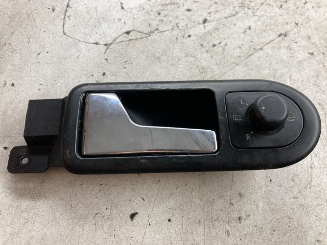 bontott VW GOLF V Bal első Belső Kilincs