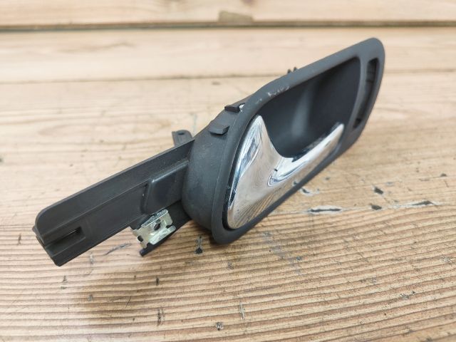 bontott VW GOLF V Bal első Belső Kilincs