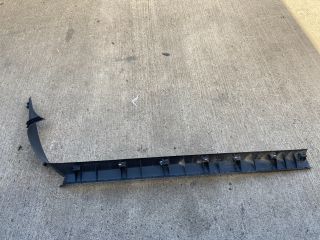 bontott VW GOLF V Bal első Belső Küszöb Burkolat