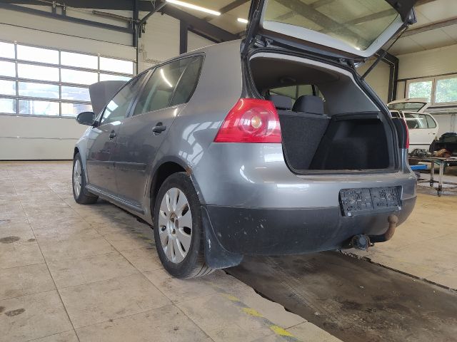 bontott VW GOLF V Bal első Belső Küszöb Burkolat