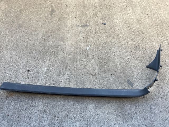 bontott VW GOLF V Bal első Belső Küszöb Burkolat