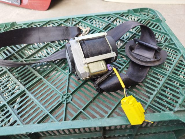 bontott VW GOLF V Bal első Biztonsági Öv