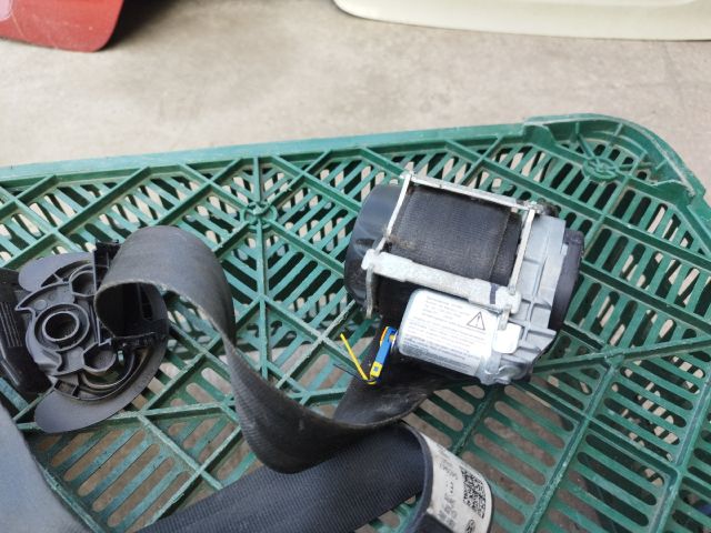 bontott VW GOLF V Bal első Biztonsági Öv