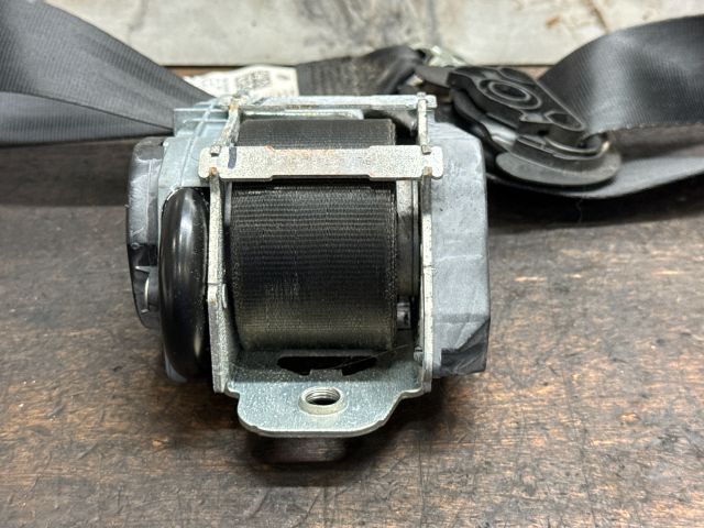 bontott VW GOLF V Bal első Biztonsági Öv