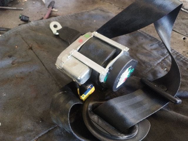 bontott VW GOLF V Bal első Biztonsági Öv