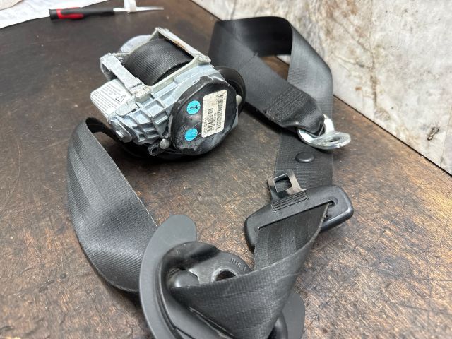 bontott VW GOLF V Bal első Biztonsági Öv