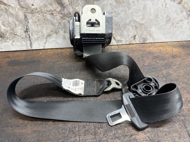 bontott VW GOLF V Bal első Biztonsági Öv