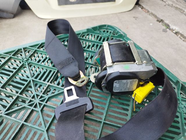 bontott VW GOLF V Bal első Biztonsági Öv