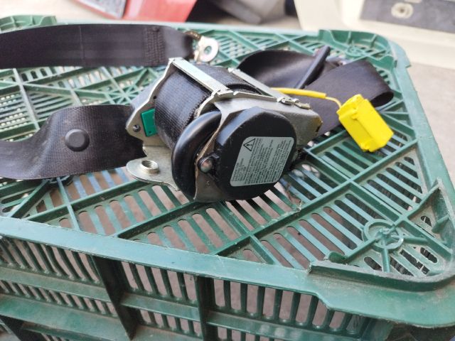 bontott VW GOLF V Bal első Biztonsági Öv