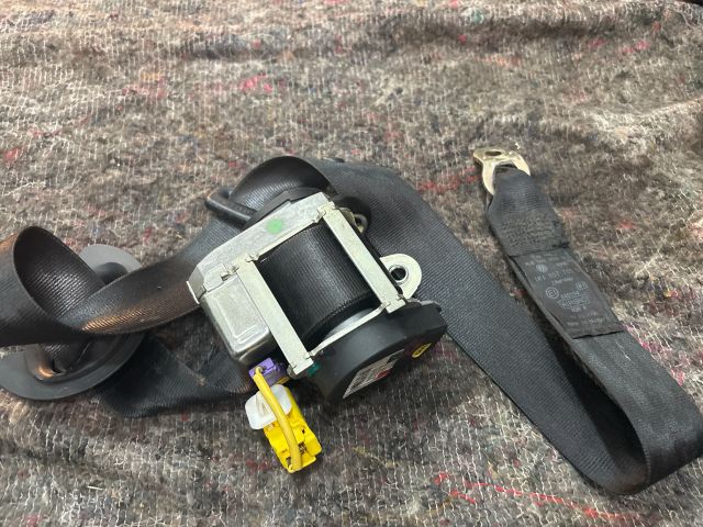 bontott VW GOLF V Bal első Biztonsági Öv