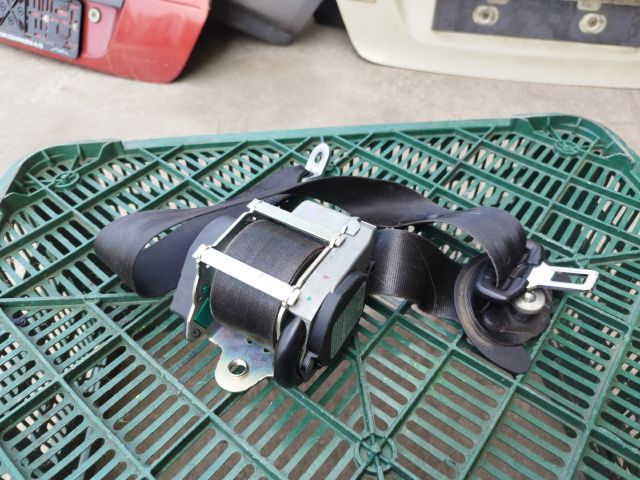 bontott VW GOLF V Bal első Biztonsági Öv