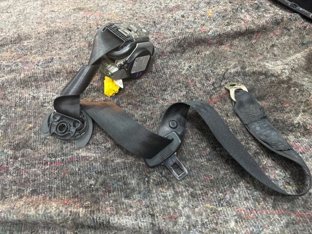 bontott VW GOLF V Bal első Biztonsági Öv