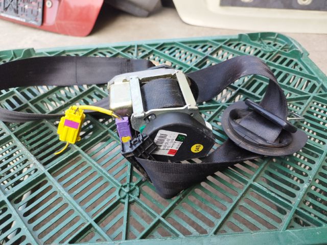 bontott VW GOLF V Bal első Biztonsági Öv