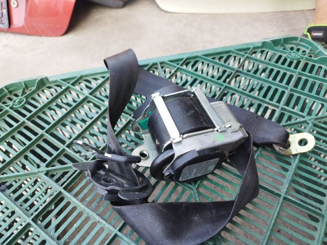 bontott VW GOLF V Bal első Biztonsági Öv