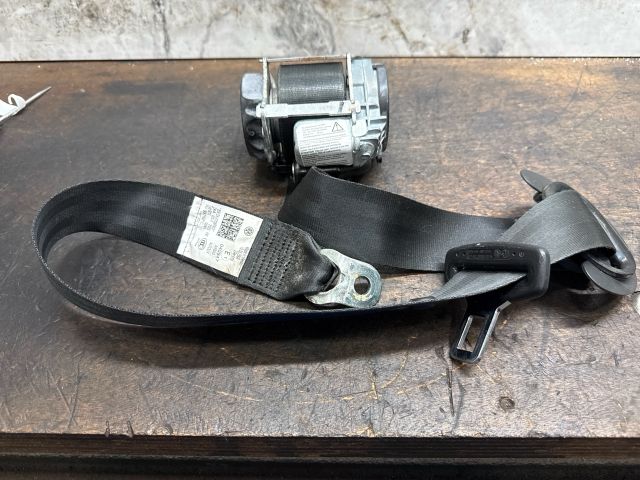 bontott VW GOLF V Bal első Biztonsági Öv