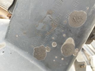 bontott VW GOLF V Bal első Első Dobbetét (Kerékjárati, Műanyag)