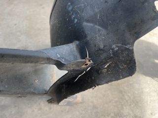 bontott VW GOLF V Bal első Első Dobbetét (Kerékjárati, Műanyag)