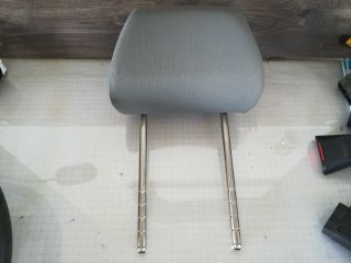 bontott VW GOLF V Bal első Fejtámla