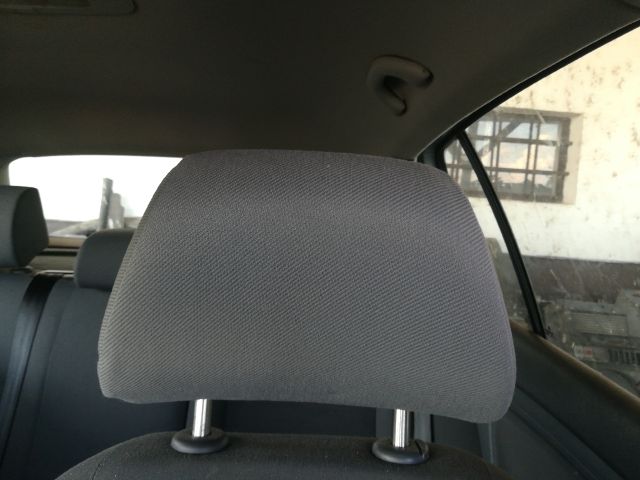 bontott VW GOLF V Bal első Fejtámla