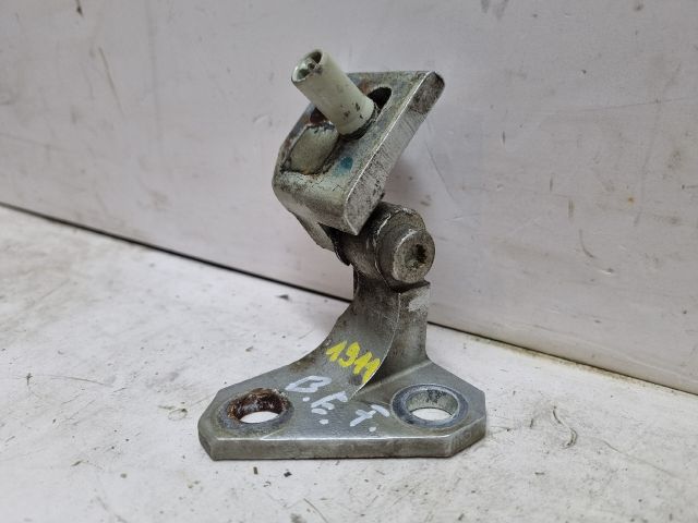 bontott VW GOLF V Bal első Felső Zsanér