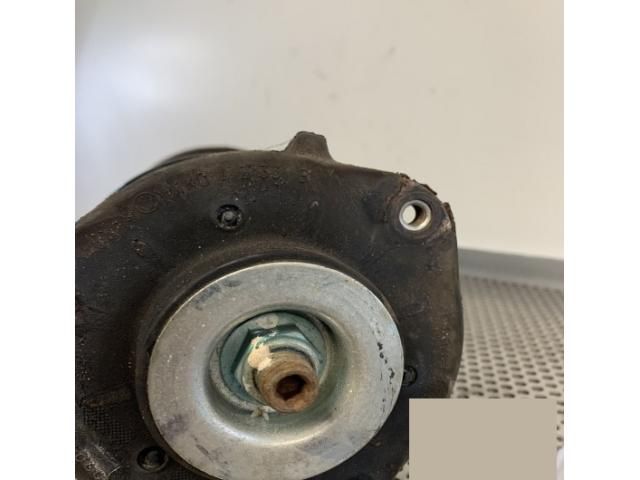 bontott VW GOLF V Bal első Gólyaláb (Lengécsillapító, Rugó)