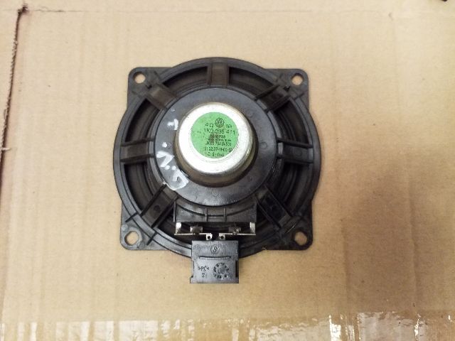 bontott VW GOLF V Bal első Hangszóró